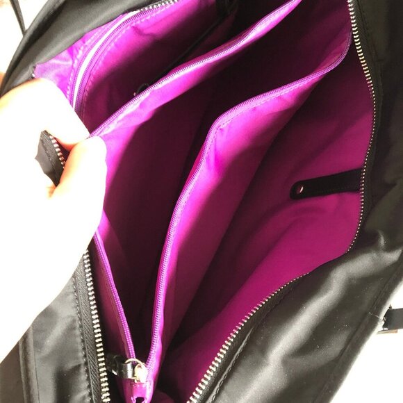 Victorinox Victoria Black Expandable Carry-all Business Laptop Tote Slide-On - Picture 15 of 16